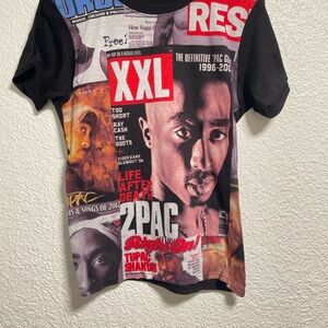 Tupac Graphic Men's Tee - Black and Red
